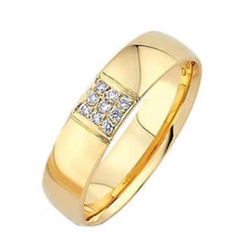 8 karat guld Love Damering med 0,09 ct diamanter Wesselton VS i flot brillant slib fra Nuran